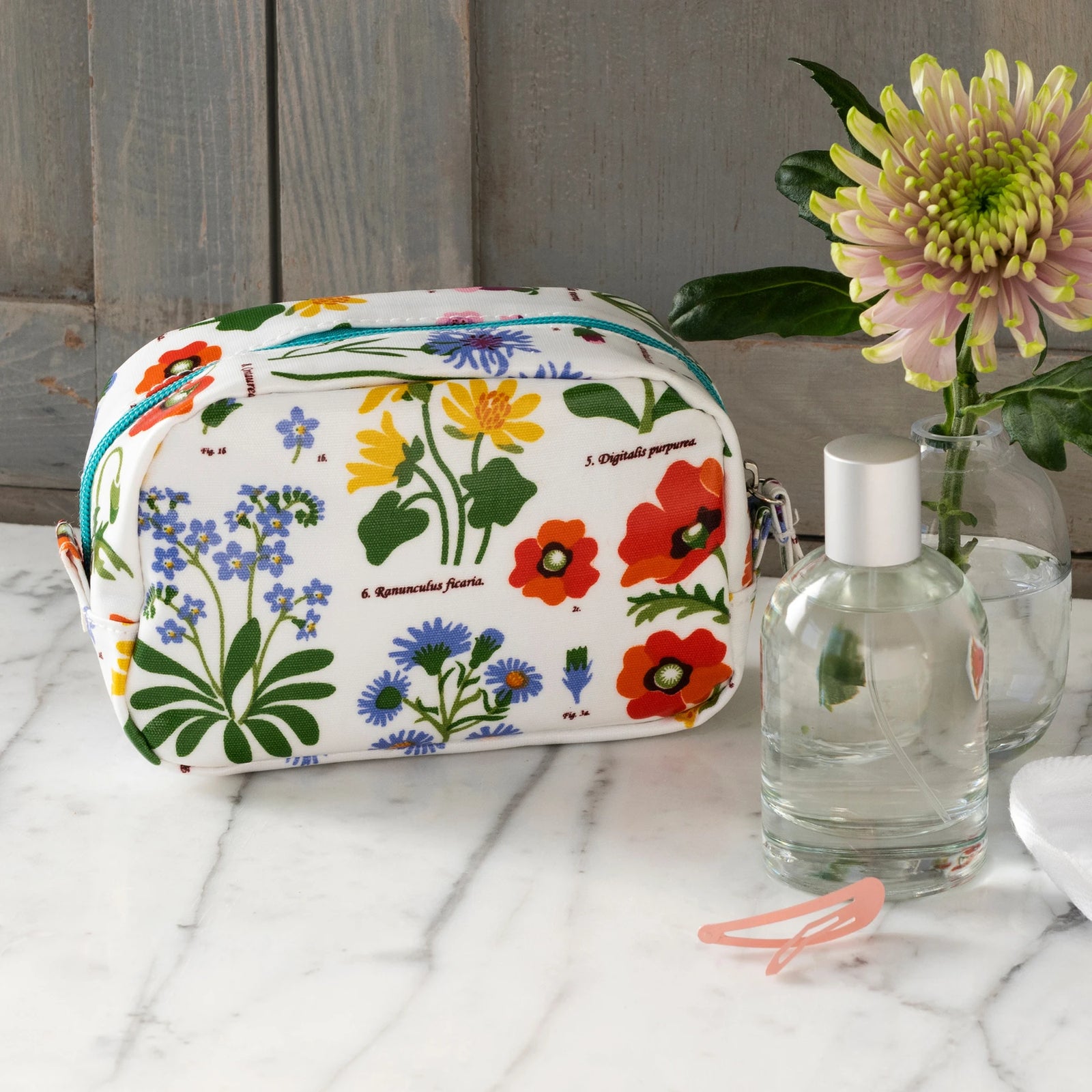 Makeup & Toiletry Bags